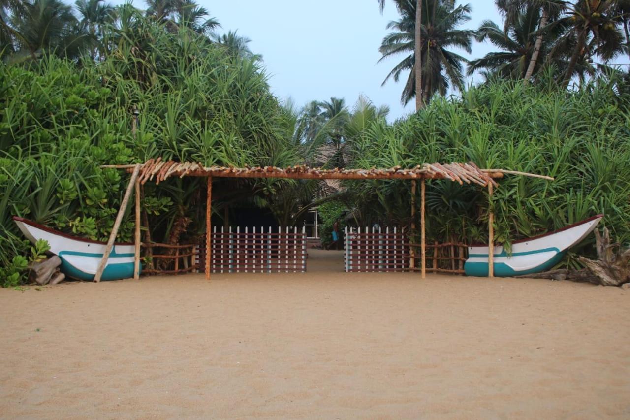 Happy Cocos Beach House Waskaduwa Exterior photo